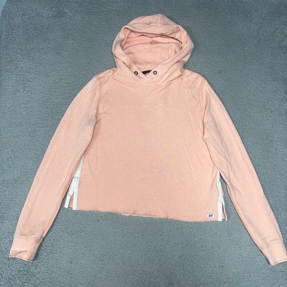 Abercrombie & Fitch Hoodie Women Sz M Peach Pink Cropped Raw Edge Slit Pullover